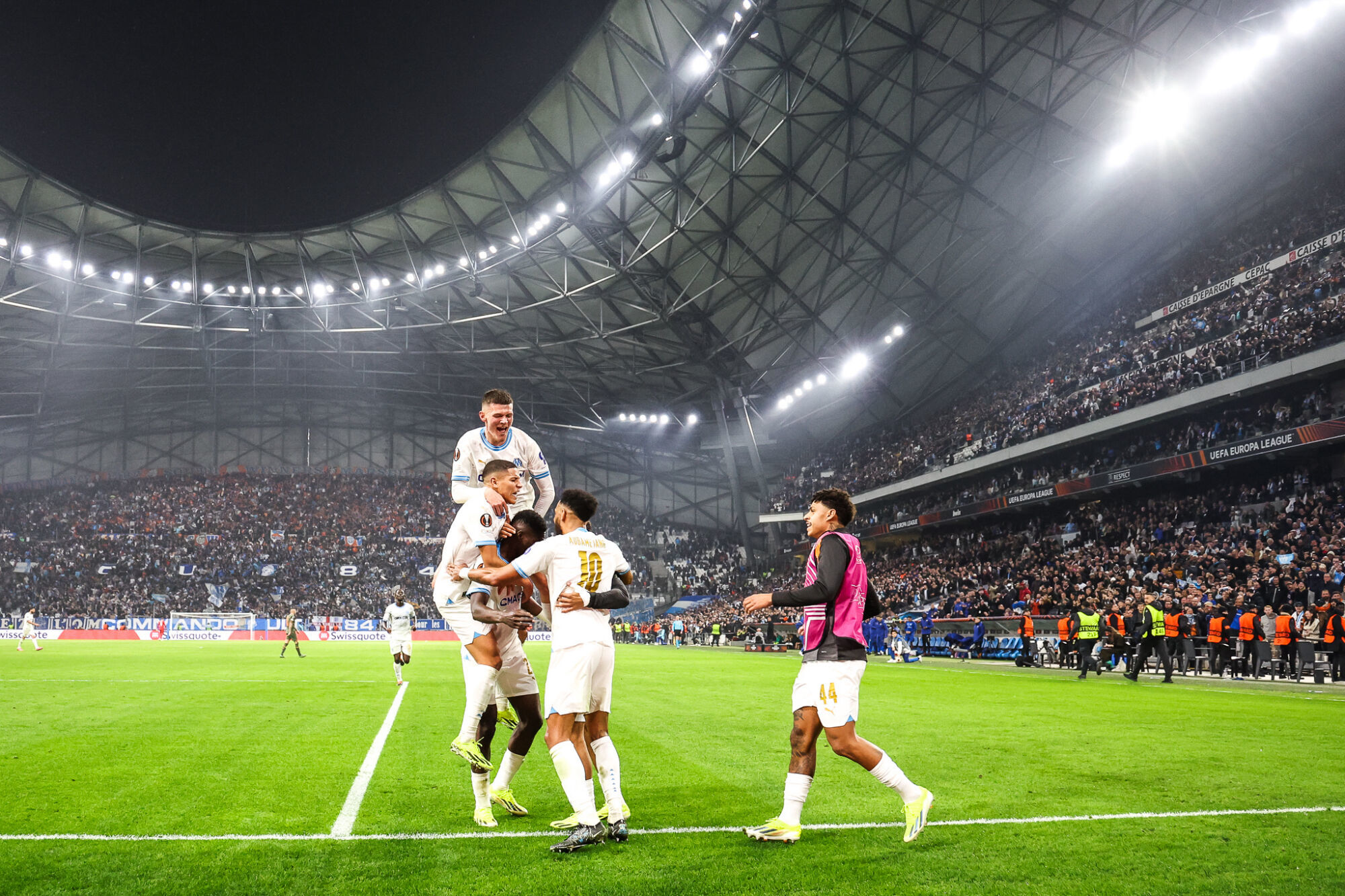 https://www.foot-sur7.fr/wp-content/uploads/2024/02/velodrome_om_icon_fid_6334.jpg