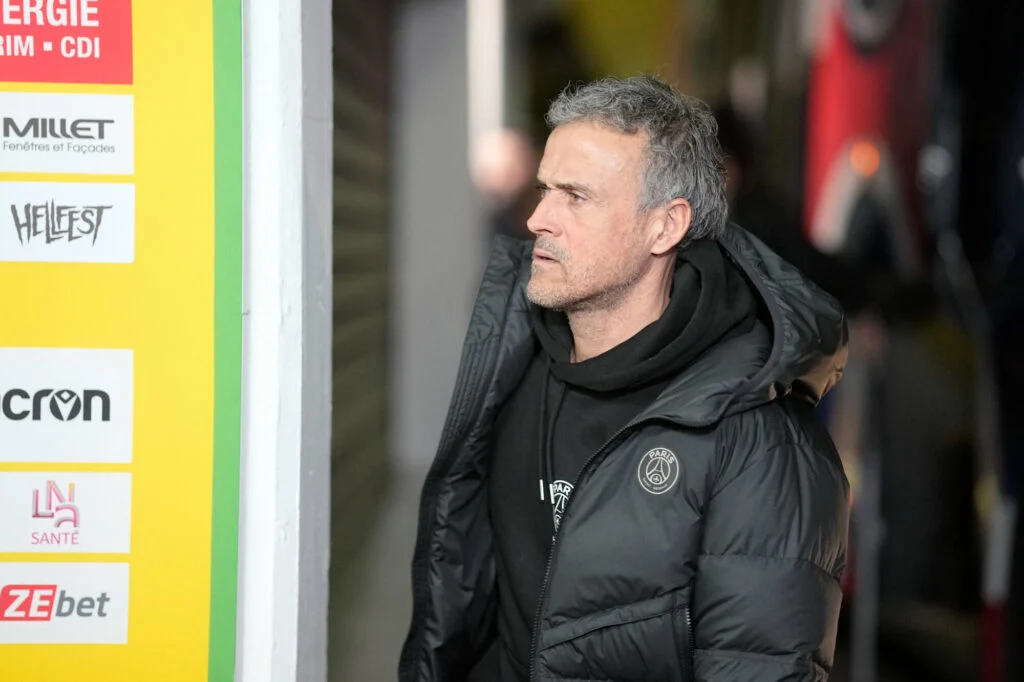 Mercato PSG : Enrique change ses plans pour un remplaçant 4 Luis Enrique