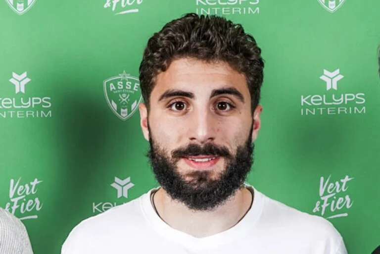Zuriko Zuriko Davitashvili , ailier de l'ASSE