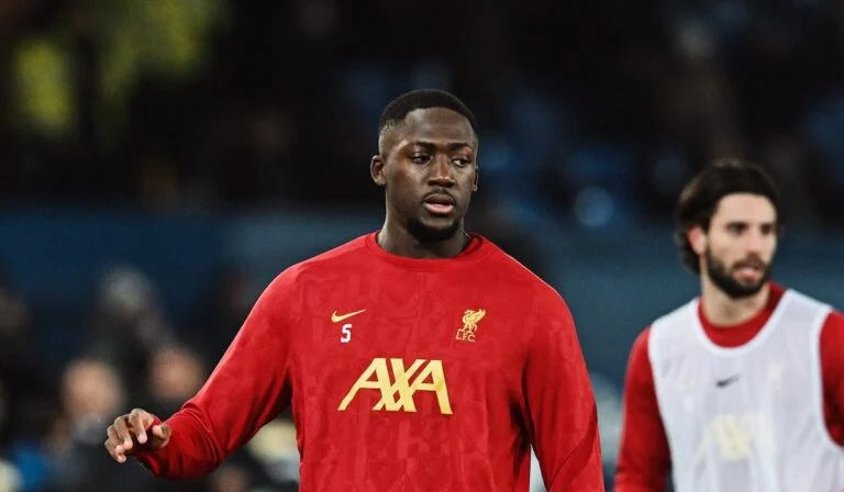 Ibrahima Konaté, défenseur central de Liverpool.