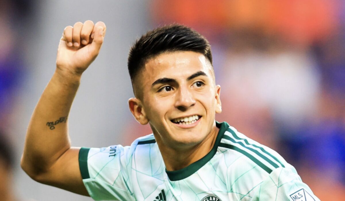 Mercato : Thiago Almada pourrait quitter l'OL