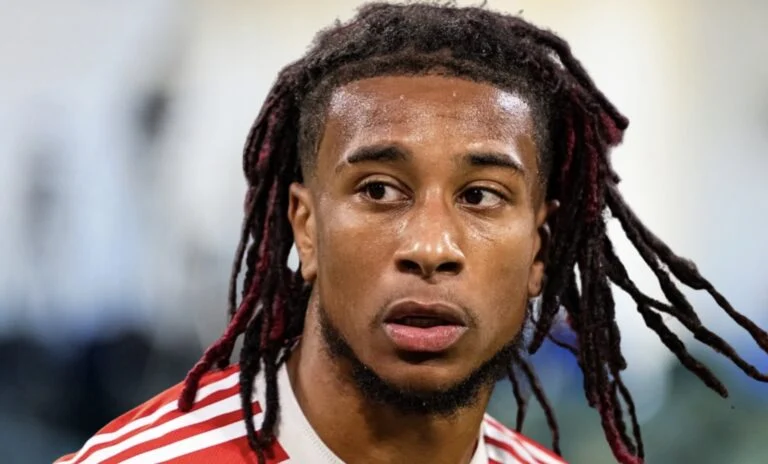 Olise : le Bayern prêt à lui offrir 25 M€ par an, le PSG en retrait 20 Michael Olise