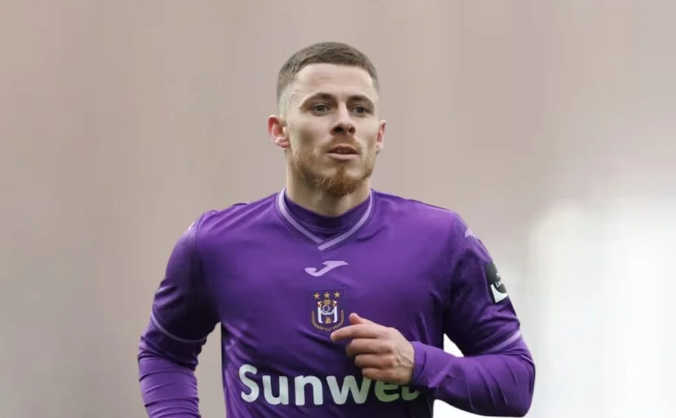 Mercato : Coup de théâtre autour d'une recrue au RC Lens 4 Mercato RC Lens : Thorgan Hazard proche d’un retour dans l'Artois