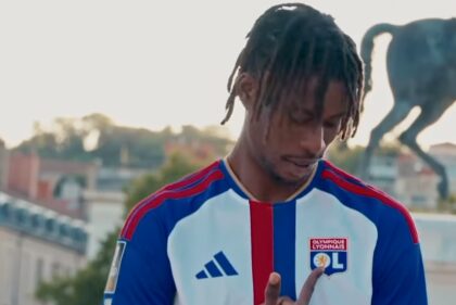 Signature d'Amayo Seyo à l'Olympique Lyonnais