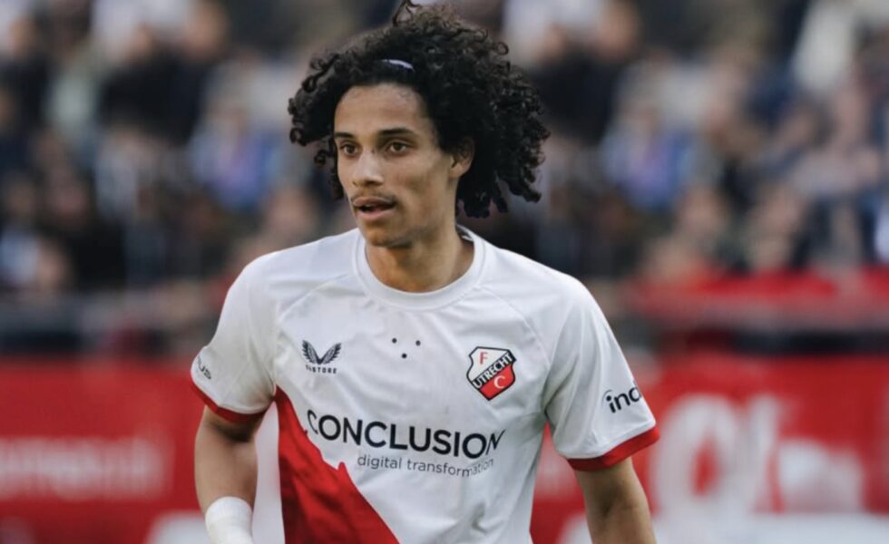 Gjivai Zechiël : Feyenoord fixe un prix, Arsenal et Chelsea devant Lille 4 Gjivai Zechiël, ce que disent les rapports sur Arsenal et Chelsea