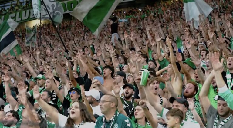 ASSE : Le Red Star réserve un accueil spécial à Saint-Etienne à Bauer 5 Supporters de l'ASSE